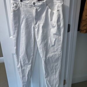 Womens Gloria Vanderbilt Amanda White Jeans - Size 18